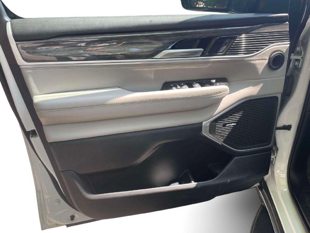 2022 Jeep Wagoneer Series III