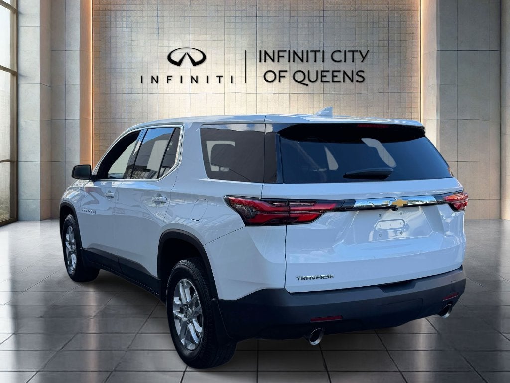 2023 Chevrolet Traverse LS