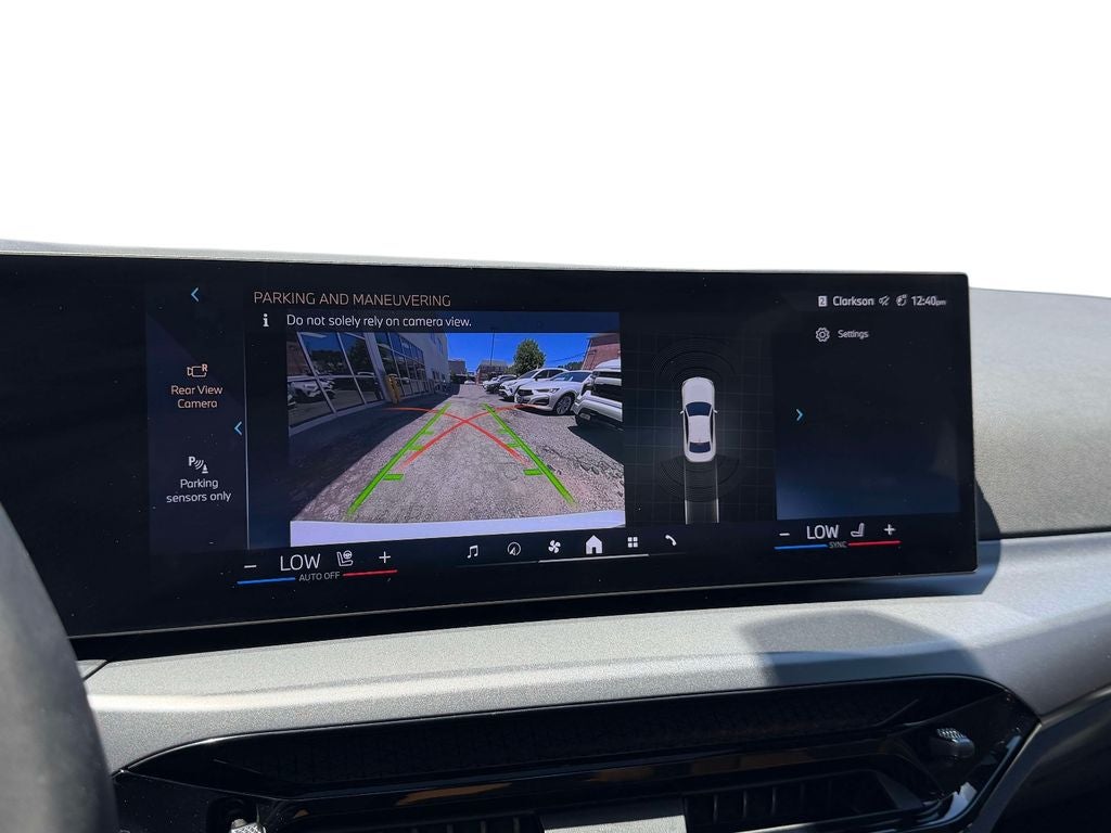 2025 BMW 2 Series 230i xDrive