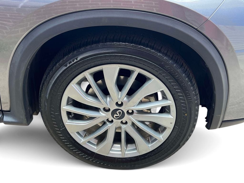 2024 INFINITI QX50 LUXE
