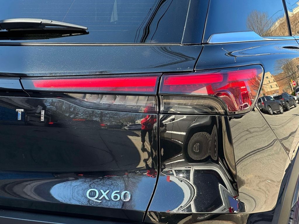 2025 INFINITI QX60 PURE