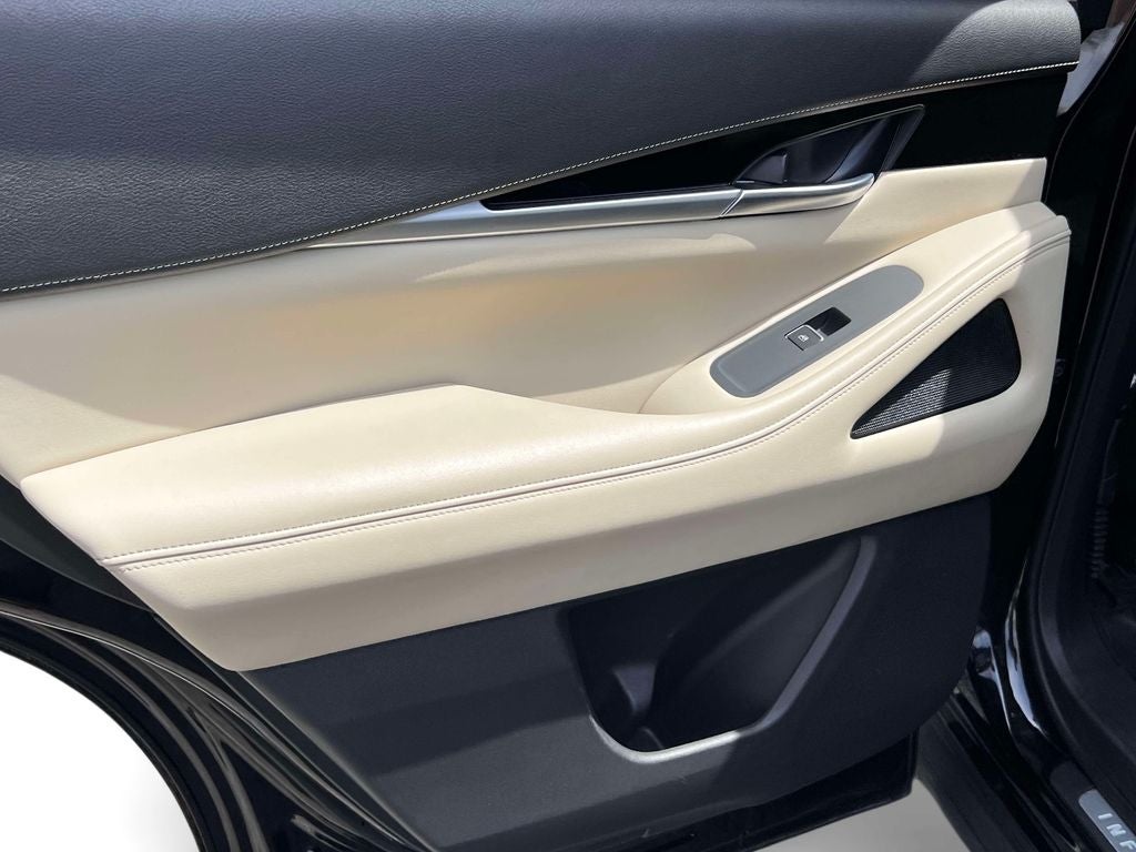2025 INFINITI QX60 PURE