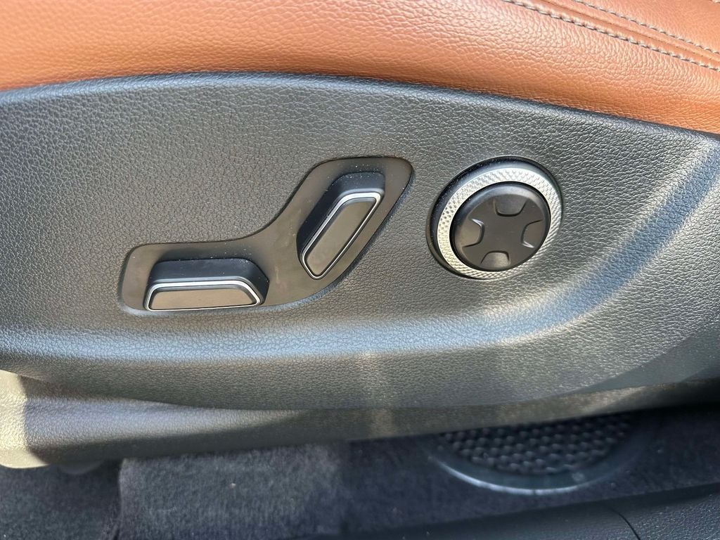 2024 Genesis GV70 2.5T