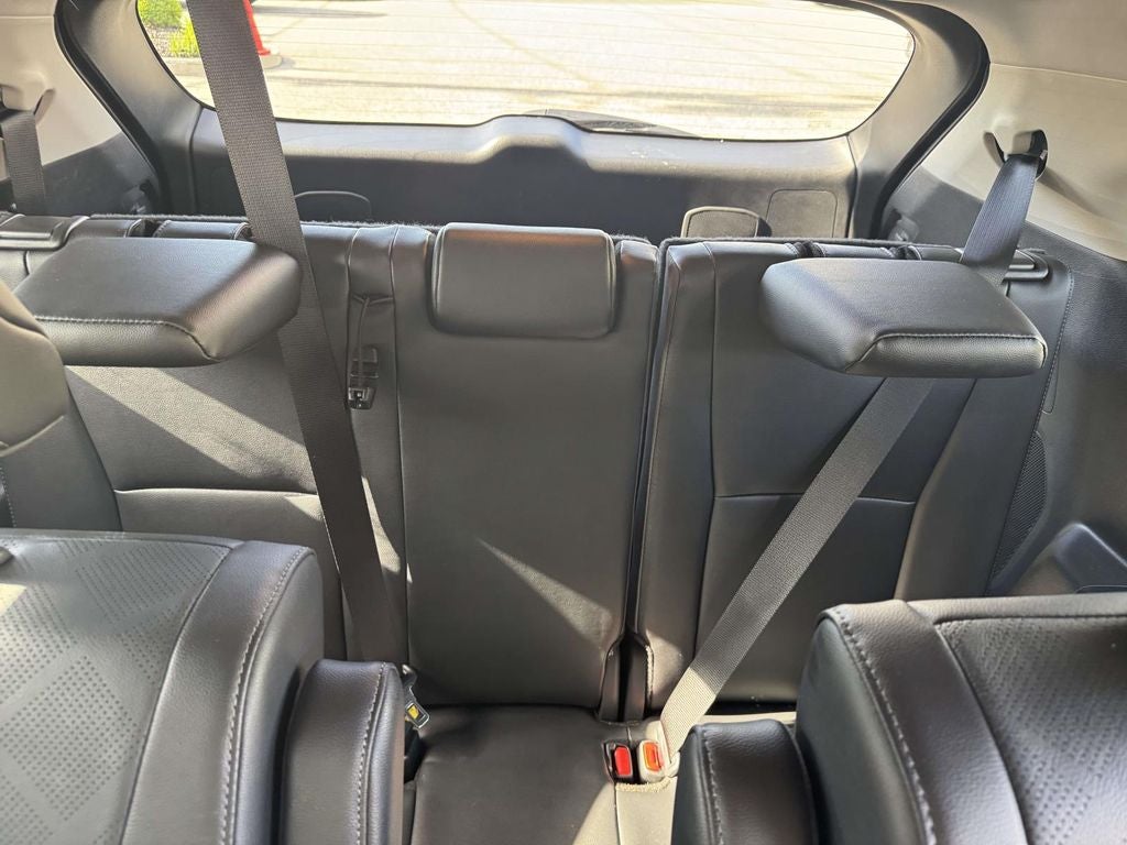 2025 Toyota Highlander Platinum