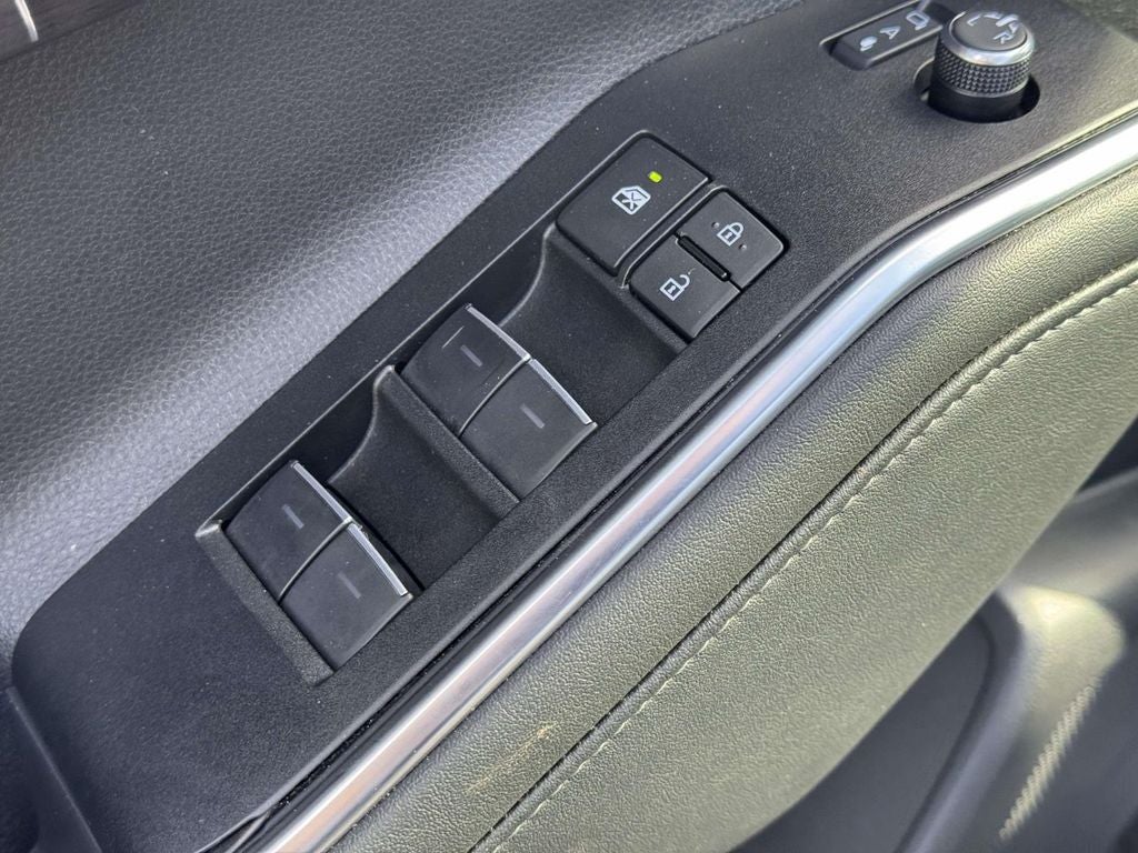 2025 Toyota Highlander Platinum