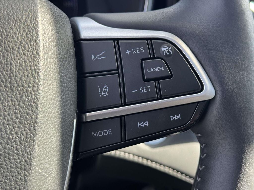 2025 Toyota Highlander Platinum