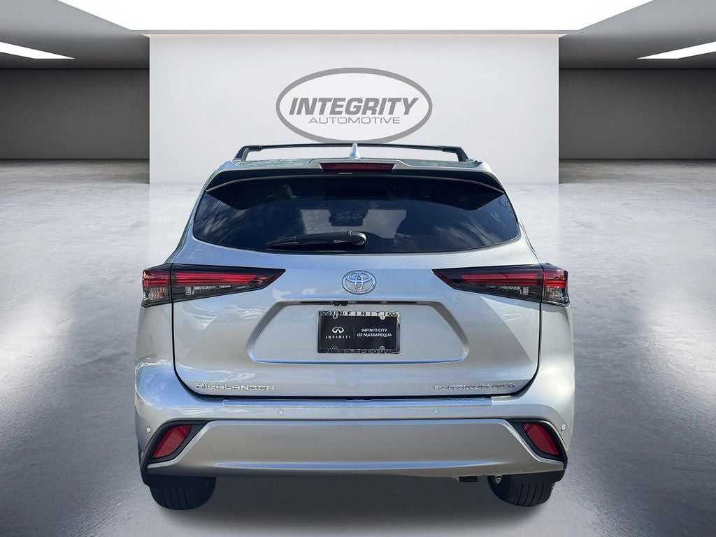 2025 Toyota Highlander Platinum