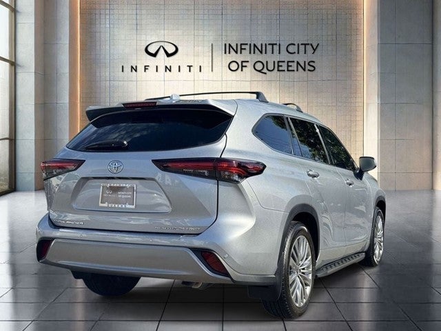 2025 Toyota Highlander Platinum
