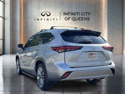 2025 Toyota Highlander Platinum