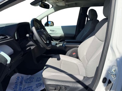 2026 Toyota Sienna XLE 8 Passenger