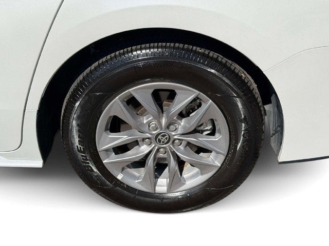 2026 Toyota Sienna XLE 8 Passenger