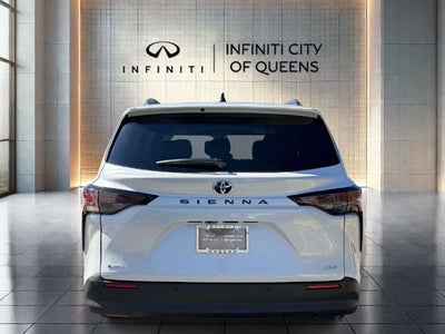 2026 Toyota Sienna XLE 8 Passenger
