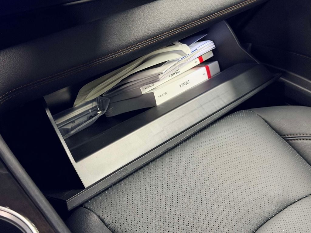 2026 Toyota Sienna Limited 7 Passenger