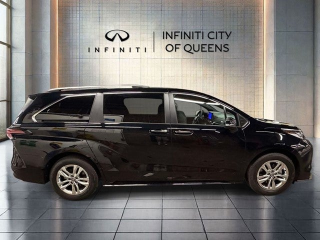 2026 Toyota Sienna Limited 7 Passenger