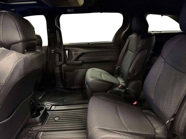 2026 Toyota Sienna Limited 7 Passenger
