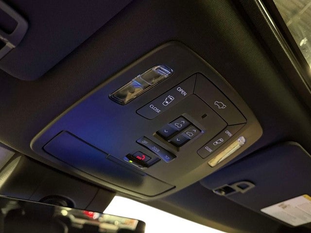 2026 Toyota Sienna Limited 7 Passenger