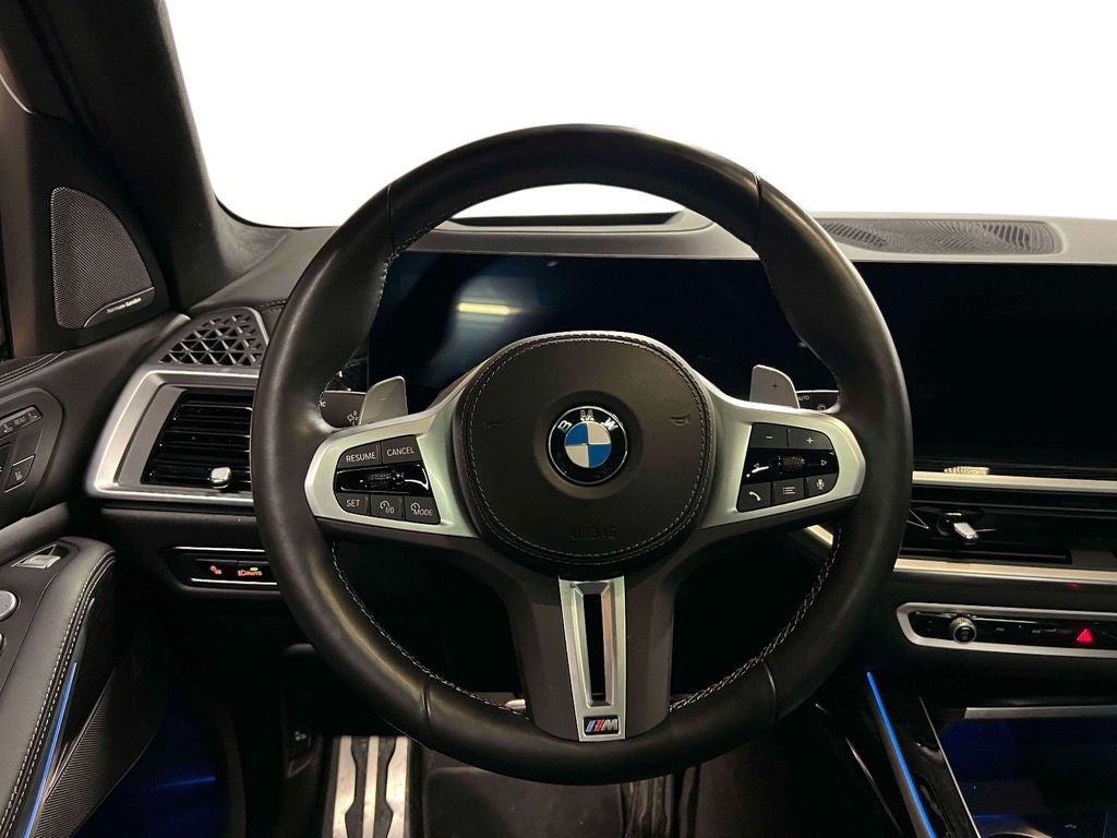 2024 BMW X7 M60i
