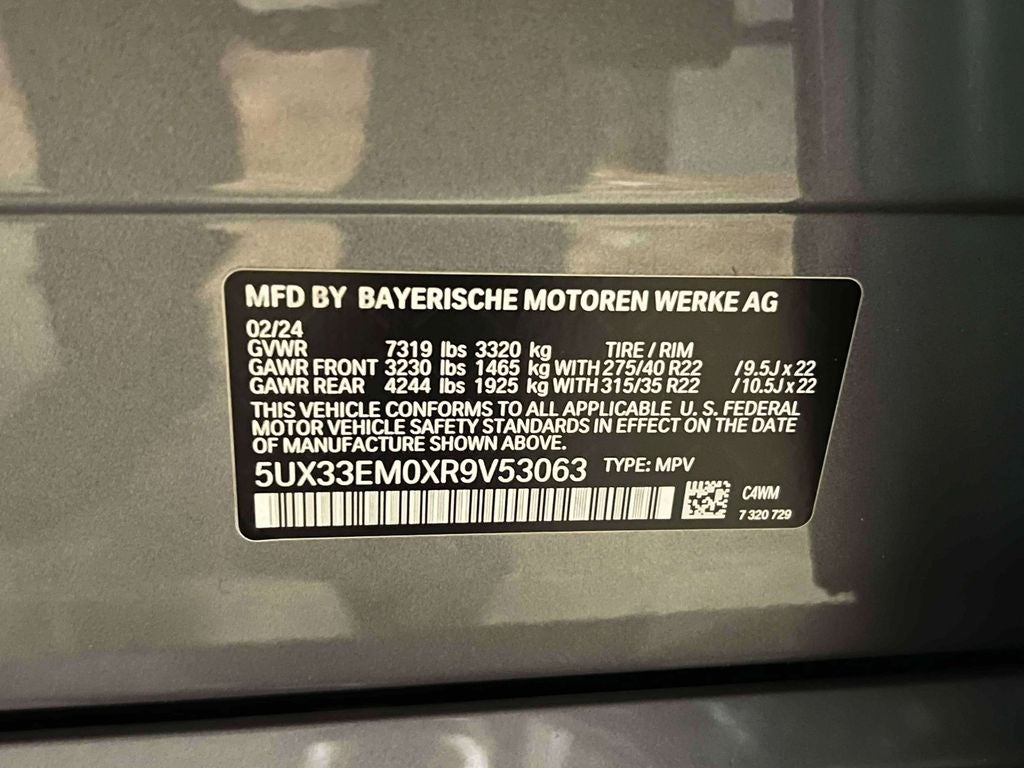 2024 BMW X7 M60i