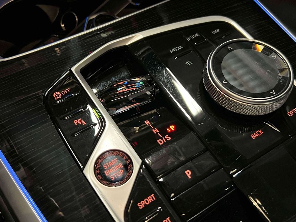 2024 BMW X7 M60i