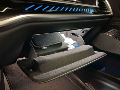 2024 BMW X7 M60i