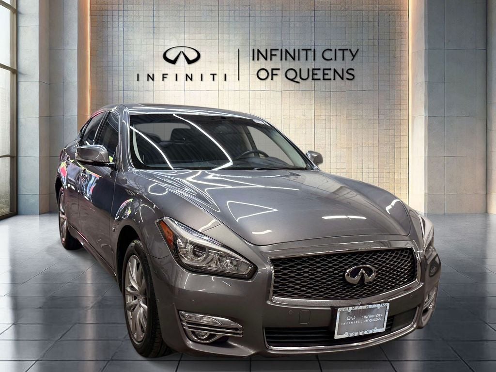 2019 INFINITI Q70 3.7 LUXE AWD's photo