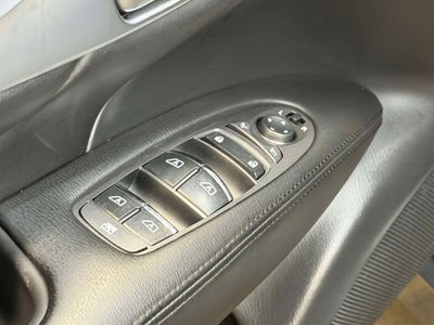 2019 INFINITI Q70 3.7 LUXE AWD