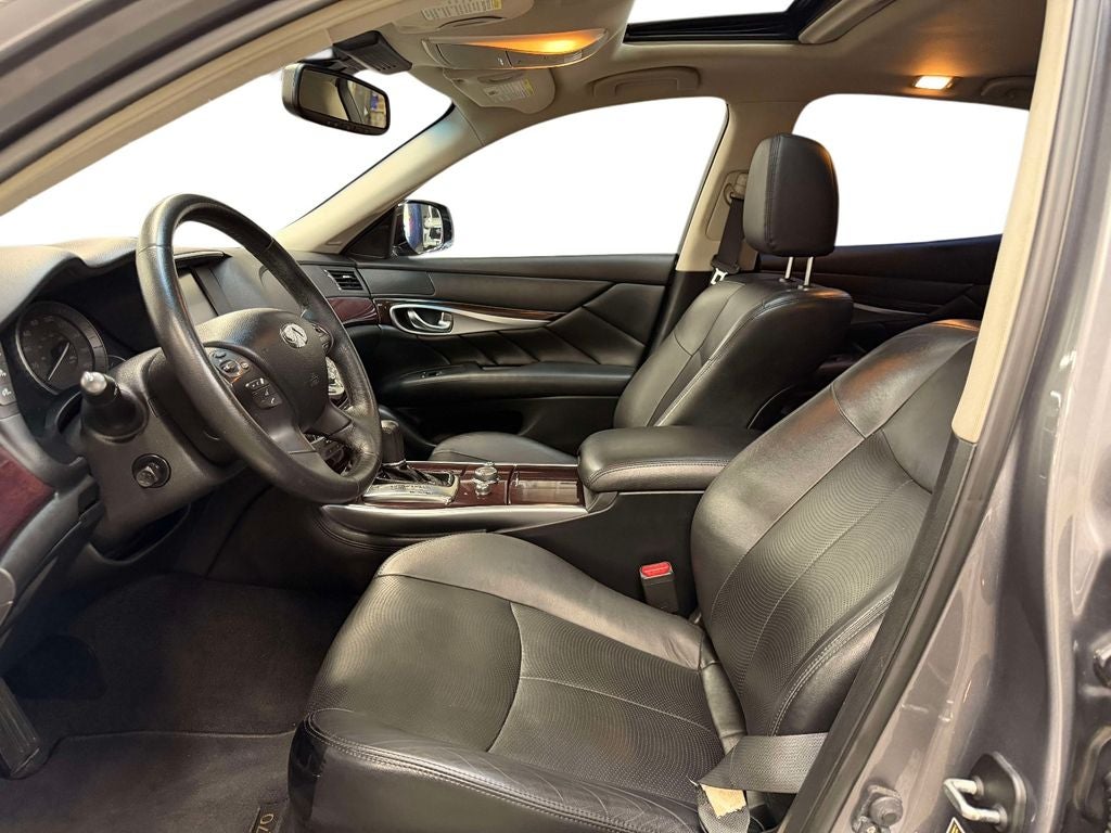 2019 INFINITI Q70 3.7 LUXE AWD
