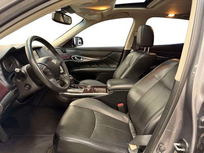 2019 INFINITI Q70 3.7 LUXE AWD