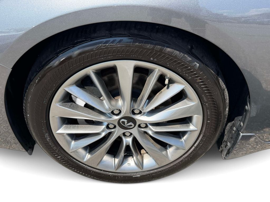 2023 INFINITI Q50 LUXE