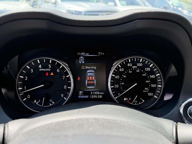 2023 INFINITI Q50 LUXE