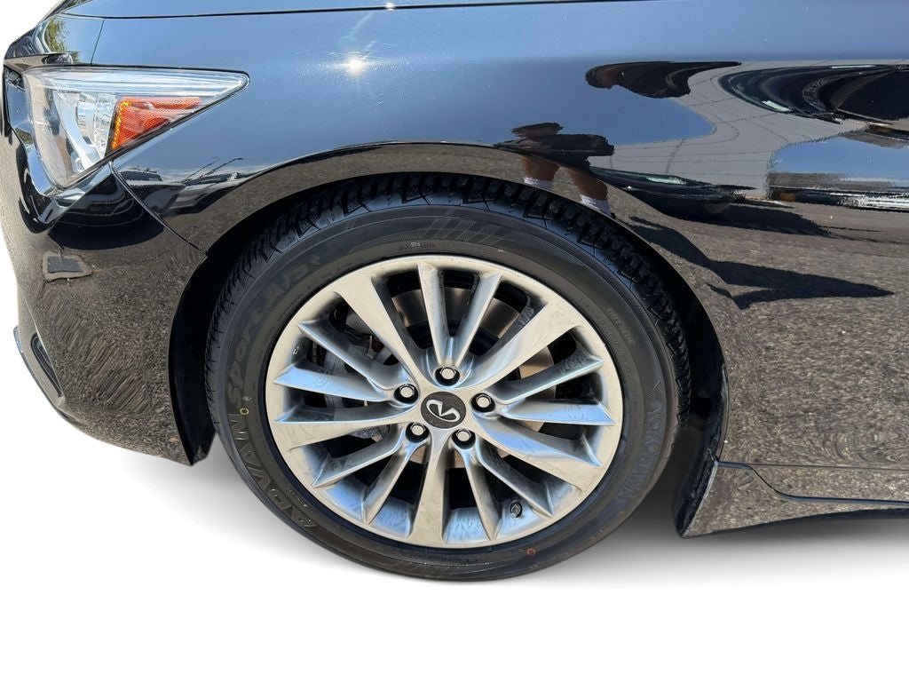 2023 INFINITI Q50 LUXE
