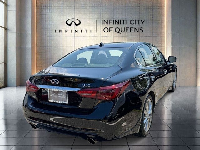 2023 INFINITI Q50 LUXE
