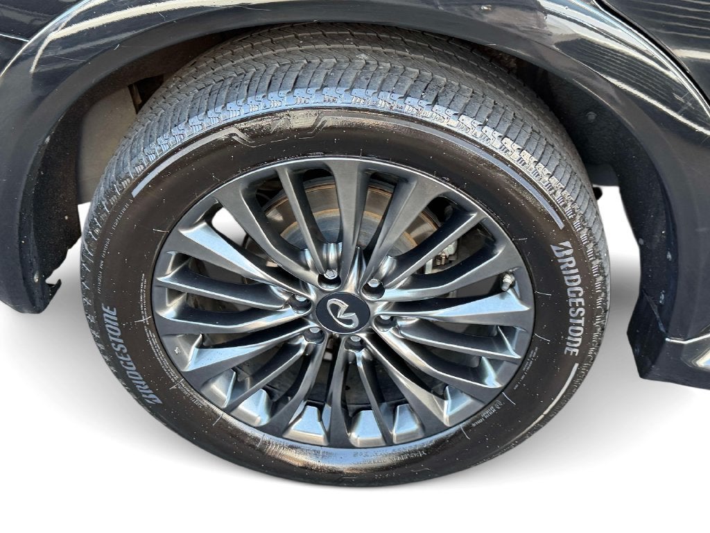 2022 INFINITI QX80 Premium Select