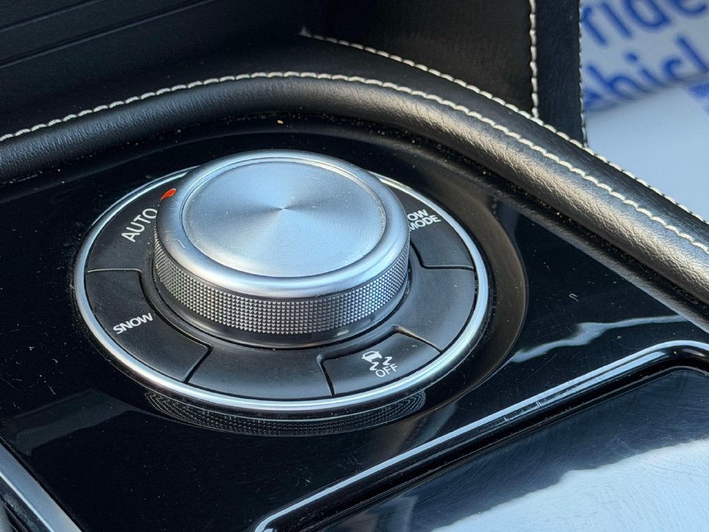 2022 INFINITI QX80 Premium Select