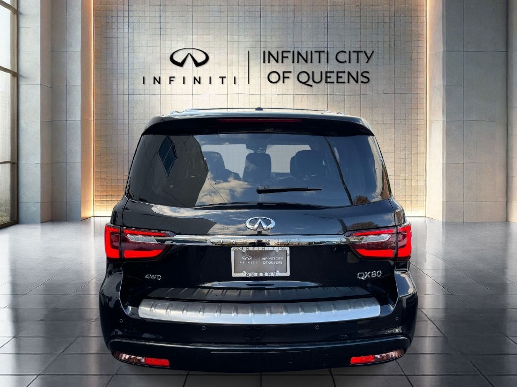2022 INFINITI QX80 Premium Select