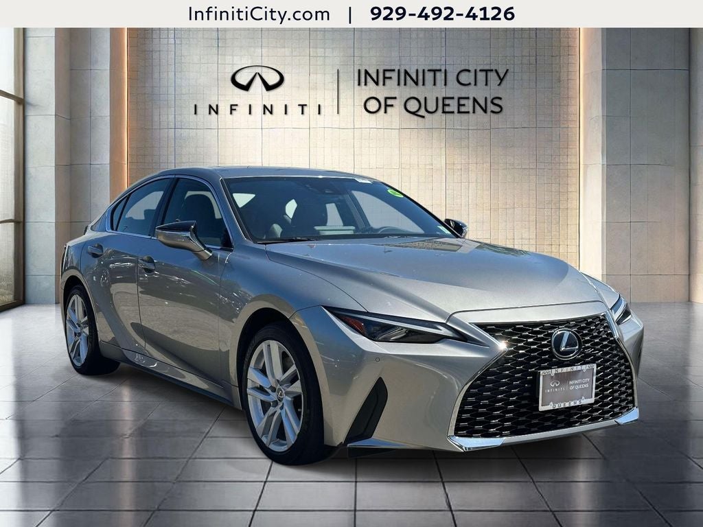 2021 Lexus IS