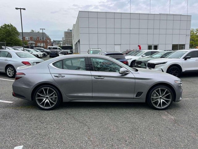 2025 Genesis G70 2.5T