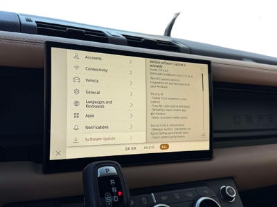 2025 Land Rover Defender 110 X-Dynamic SE