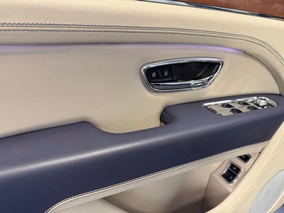 2024 Bentley Bentayga V8
