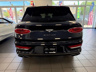 2024 Bentley Bentayga V8