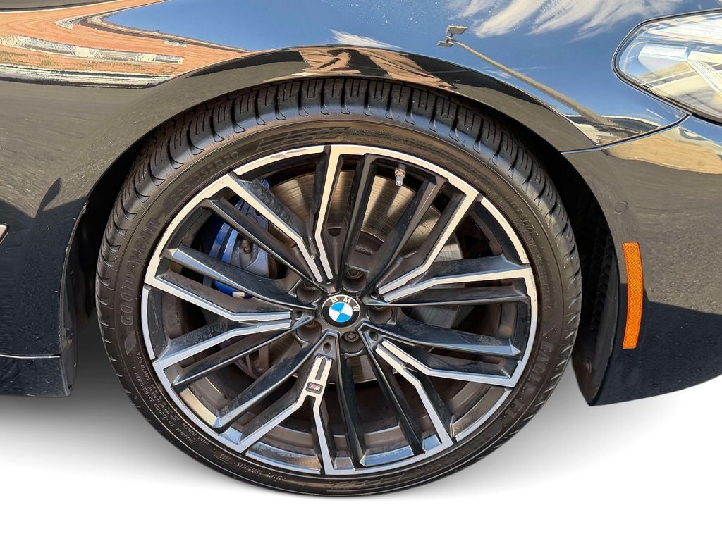 2023 BMW 5 Series M550i xDrive