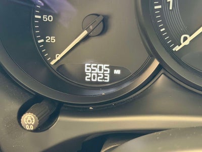 2023 Porsche Macan T