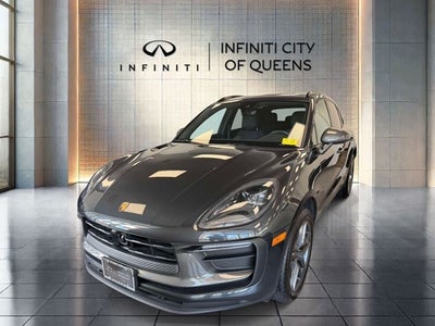 2023 Porsche Macan T