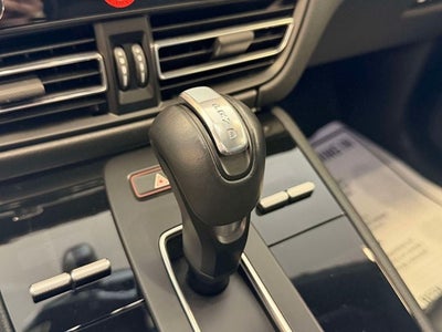 2023 Porsche Macan T
