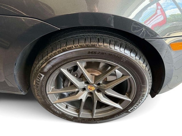 2023 Porsche Macan T