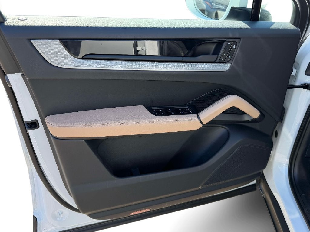 2024 Porsche Cayenne Coupe Base