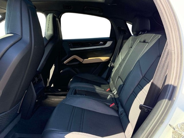 2024 Porsche Cayenne Coupe Base