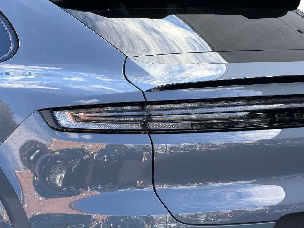 2024 Porsche Cayenne Coupe S