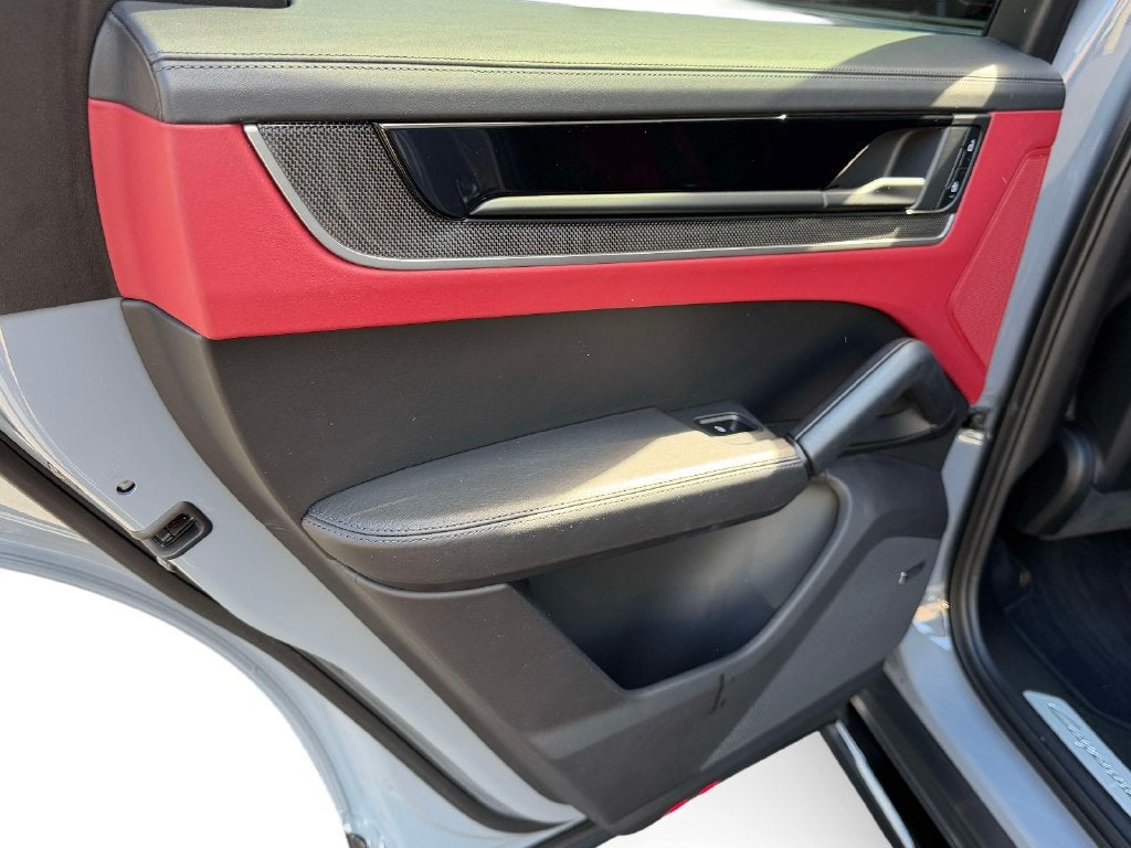 2024 Porsche Cayenne Coupe S