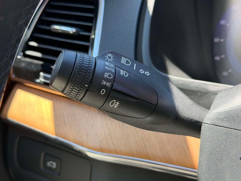 2023 Volvo XC90 B6 Plus 6-Seater
